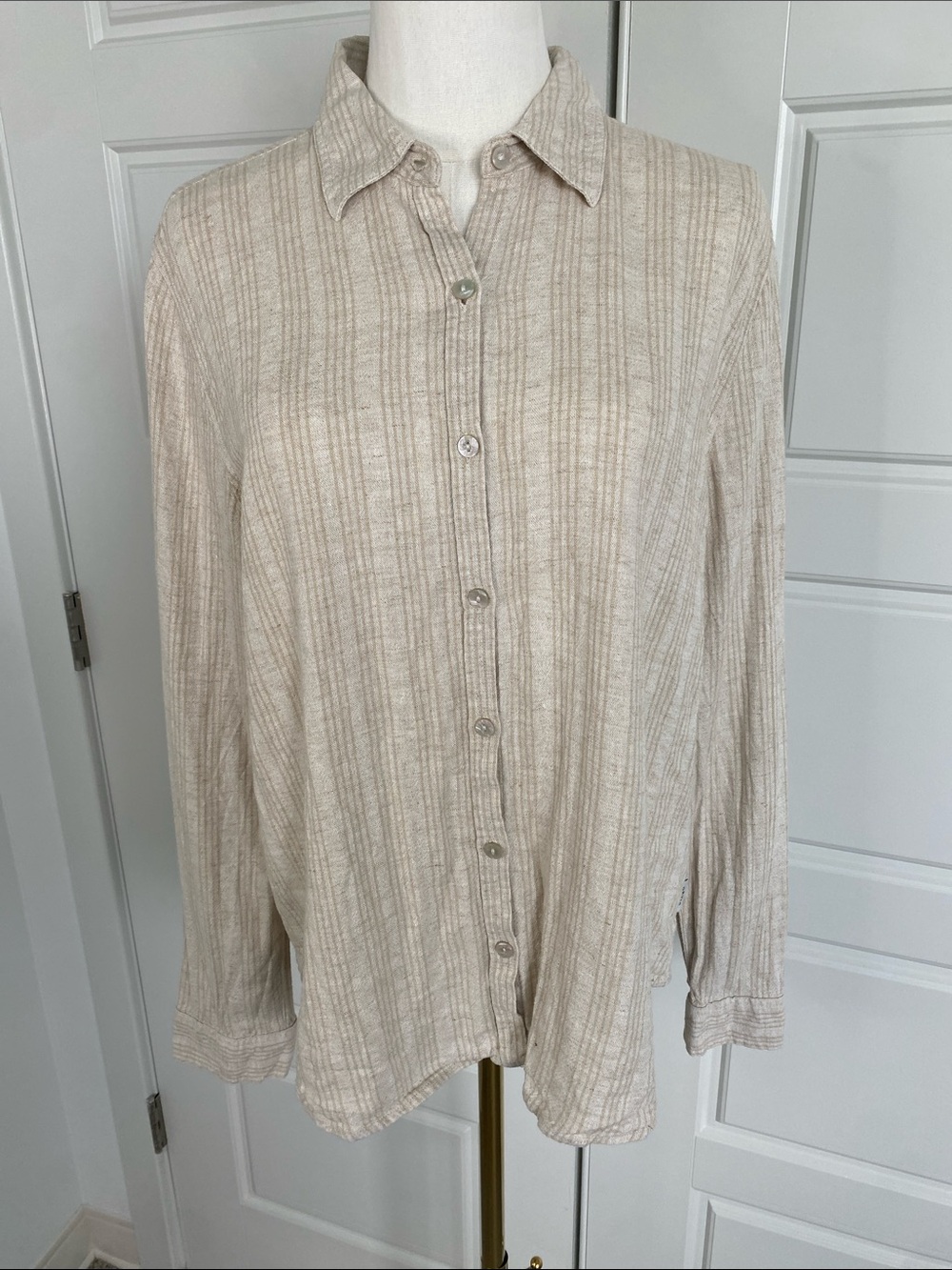 Orvis Classic Collection Beige Linen Rayon Button Down Shirt Small